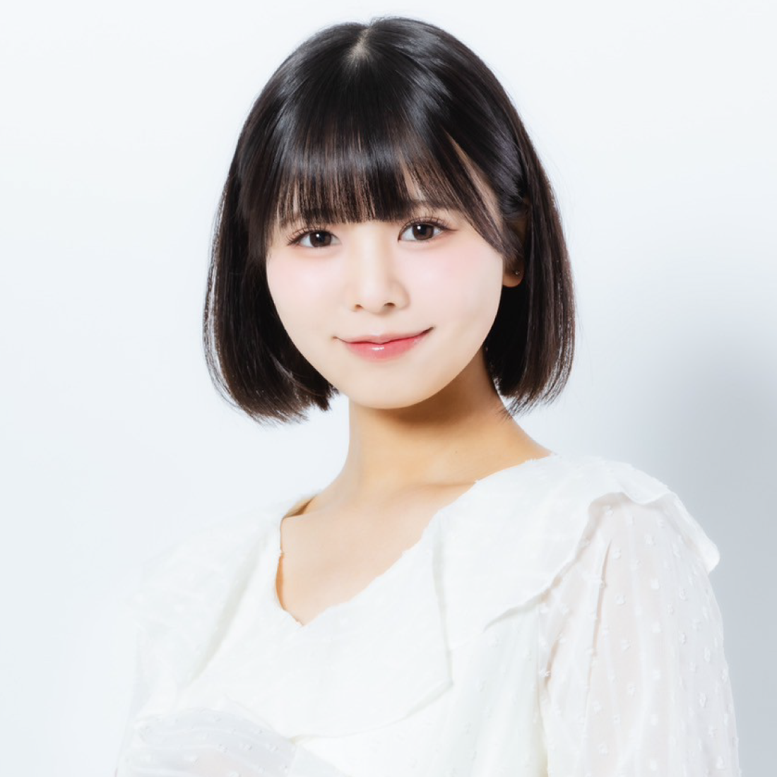水野まゆ